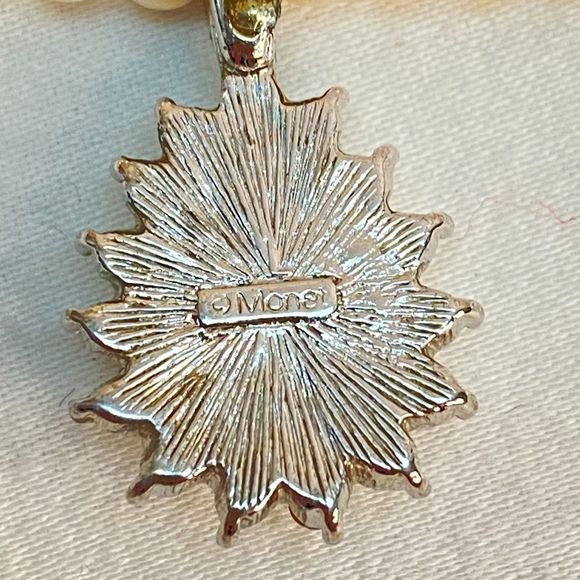 90s Monet Pearlesque Beaded Necklace Teardrop Pearlesque Rhinestone Trim Pendant - Picture 6 of 12